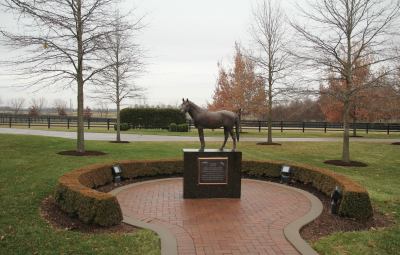 Affirmed's grave and statue